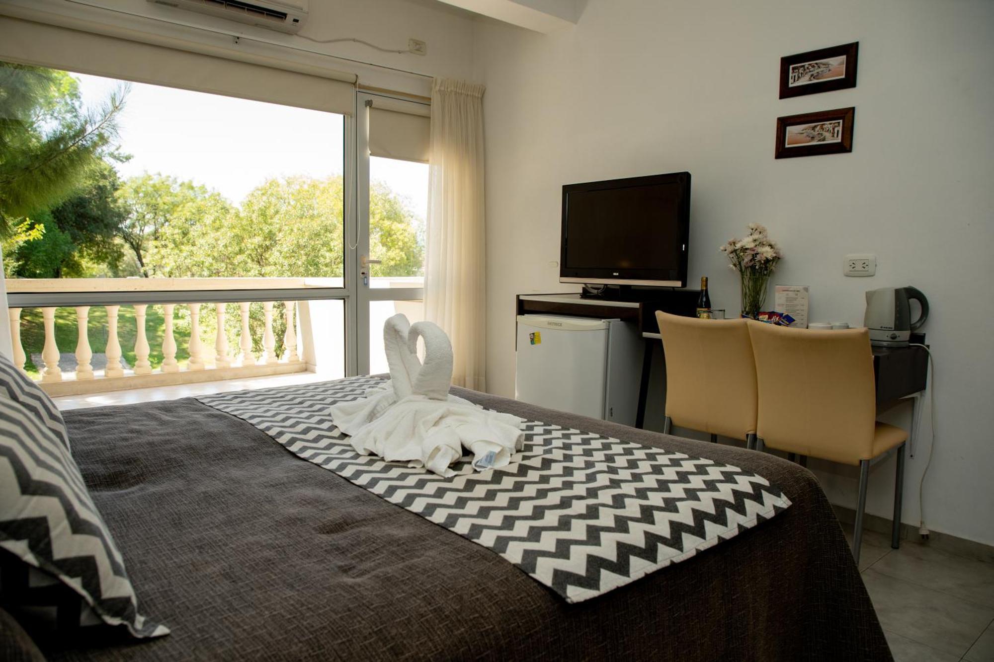 Villa La Font Apart Hotel & Spa Villa Carlos Paz Ngoại thất bức ảnh