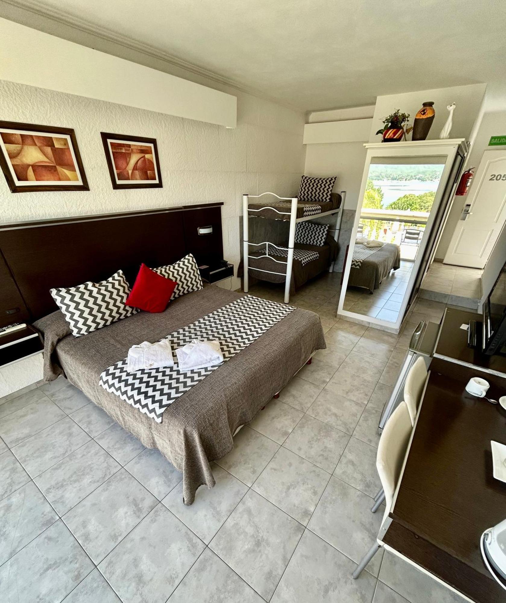 Villa La Font Apart Hotel & Spa Villa Carlos Paz Ngoại thất bức ảnh