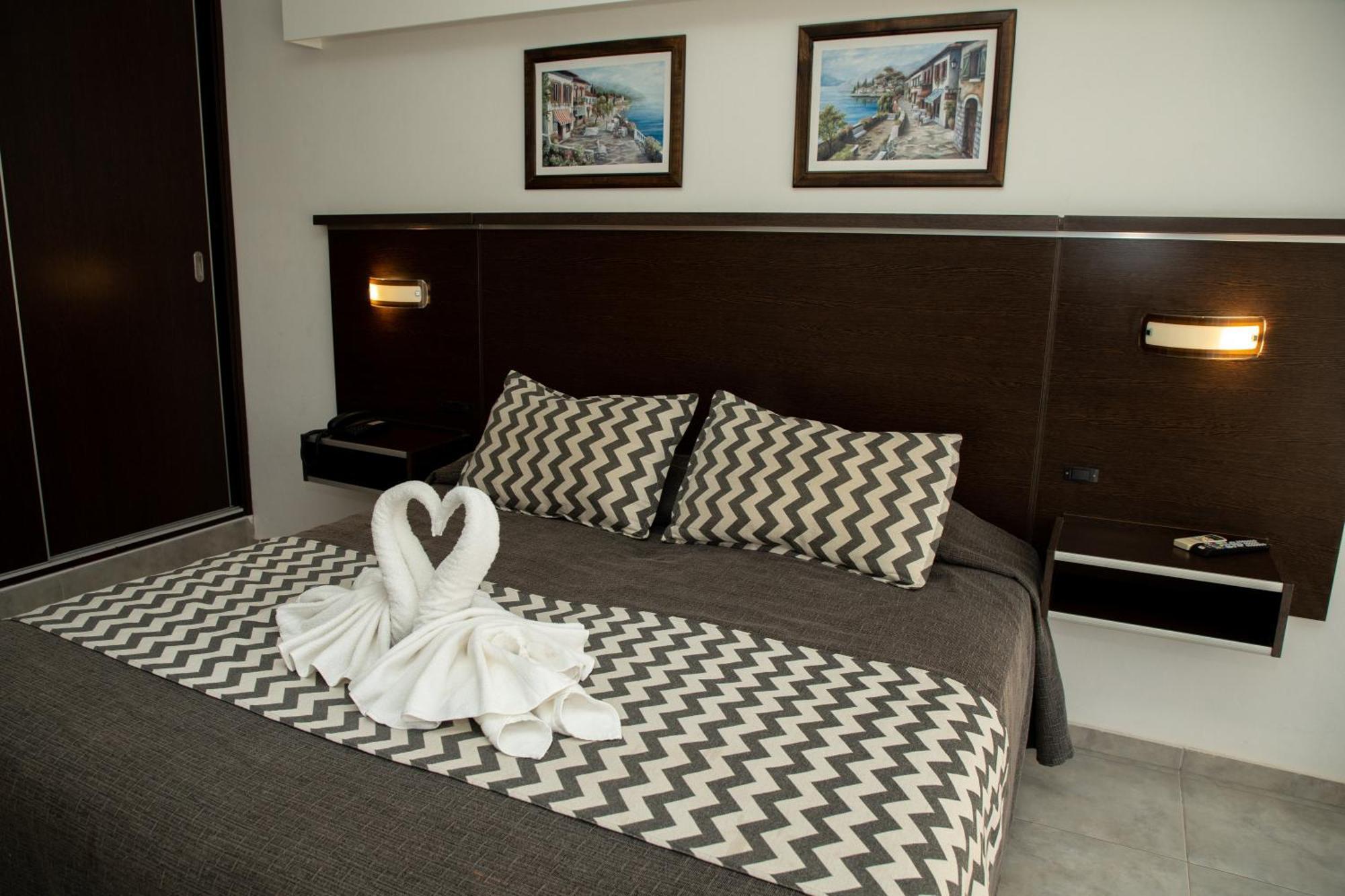 Villa La Font Apart Hotel & Spa Villa Carlos Paz Ngoại thất bức ảnh